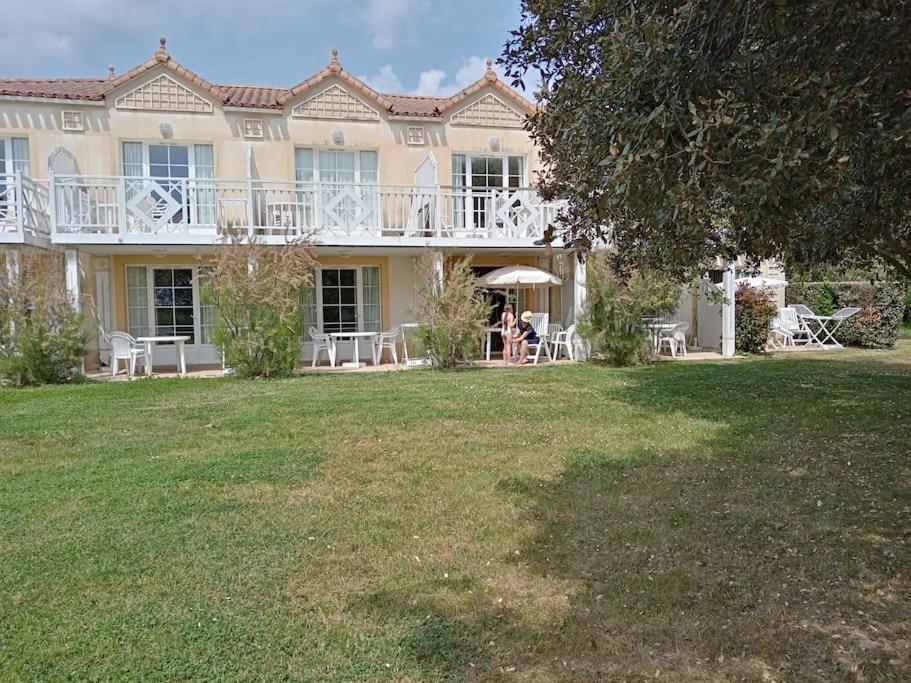 Charmant T2 Au Coeur Du Golf De Port Bourgenay Talmont-Saint-Hilaire Exterior foto